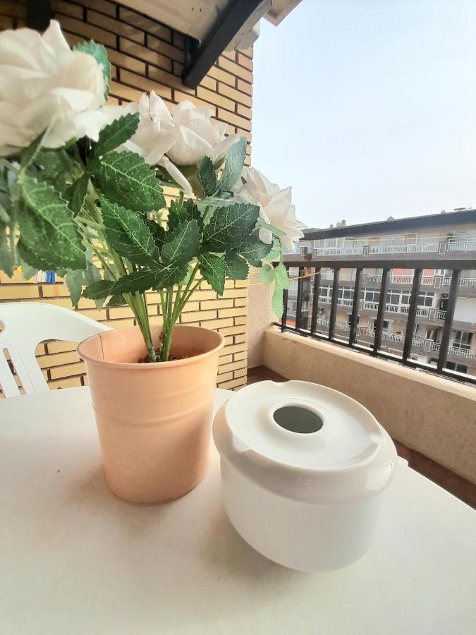 Nice Apartment In Hotel Ronda 4 First Beach Line ฟูเอนฮิโรลา ภายนอก รูปภาพ