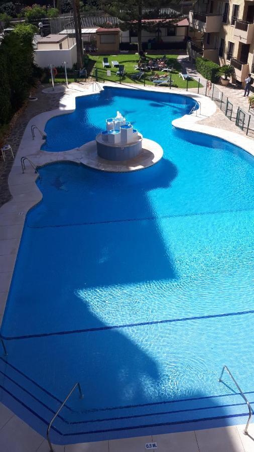Nice Apartment In Hotel Ronda 4 First Beach Line ฟูเอนฮิโรลา ภายนอก รูปภาพ
